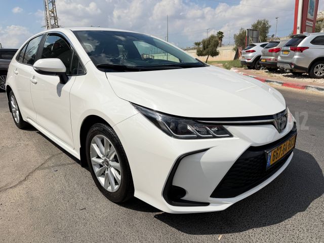 טויוטה קורולה