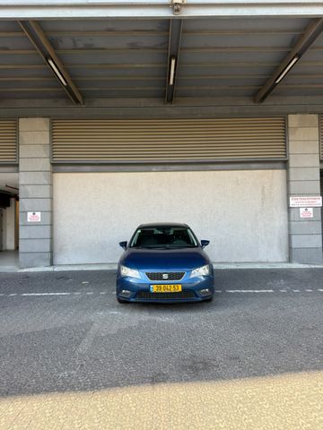 מודעת רכב סיאט לאון