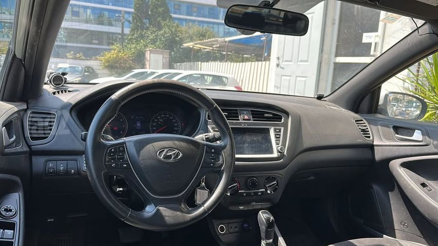 יונדאי i20