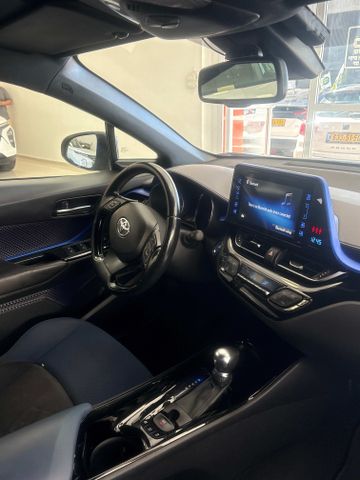 טויוטה C-HR