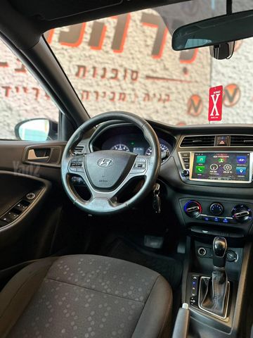 יונדאי i20
