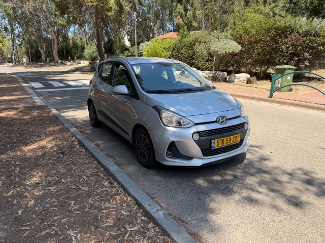 יונדאי i10