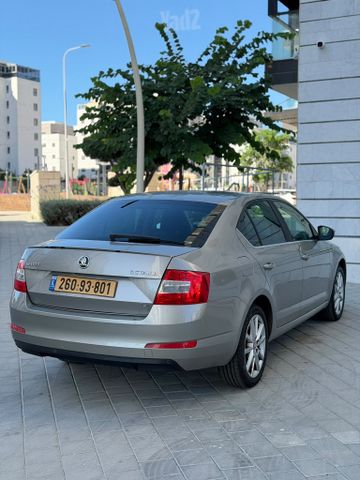 סקודה אוקטביה 