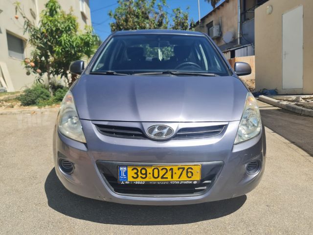 מודעת רכב יונדאי i20