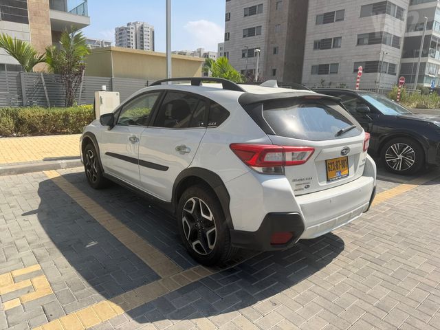 סובארו XV