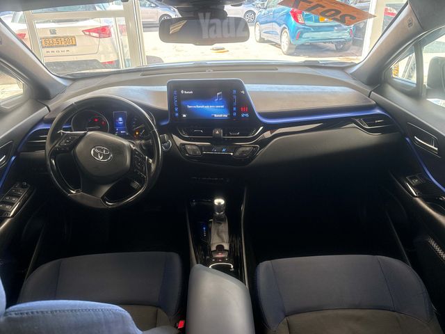 טויוטה C-HR
