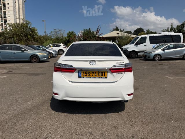 טויוטה קורולה