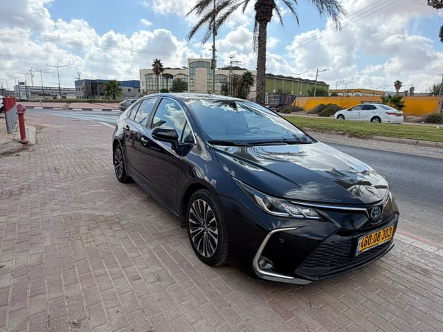 טויוטה קורולה