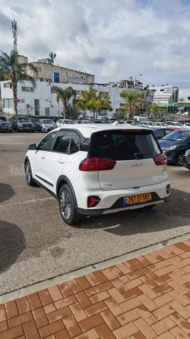 קיה נירו פלוס