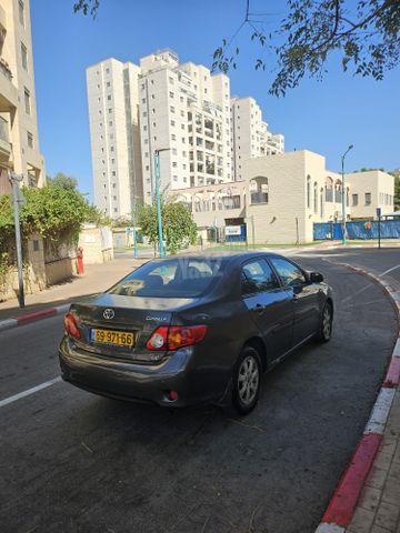 טויוטה קורולה