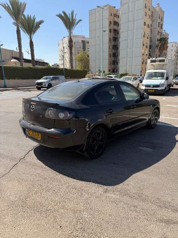 מאזדה 3