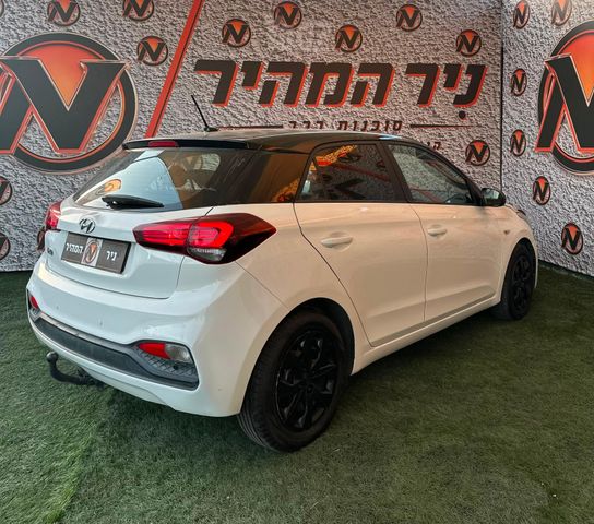 יונדאי i20