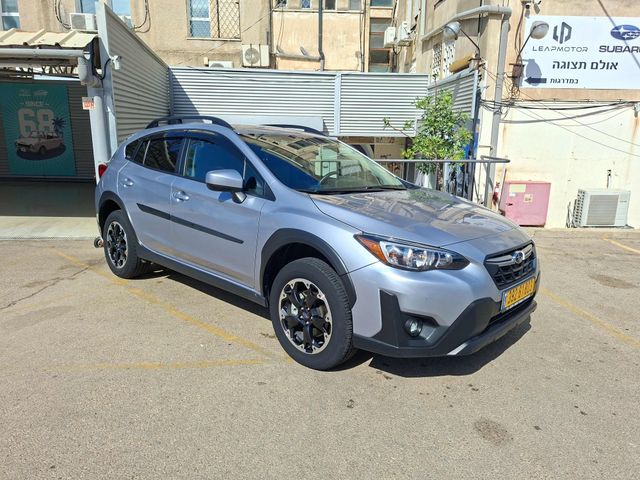 מודעת רכב סובארו XV