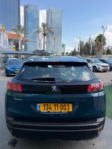 פיג'ו 3008