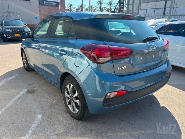 יונדאי i20