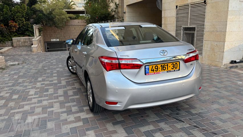 טויוטה קורולה