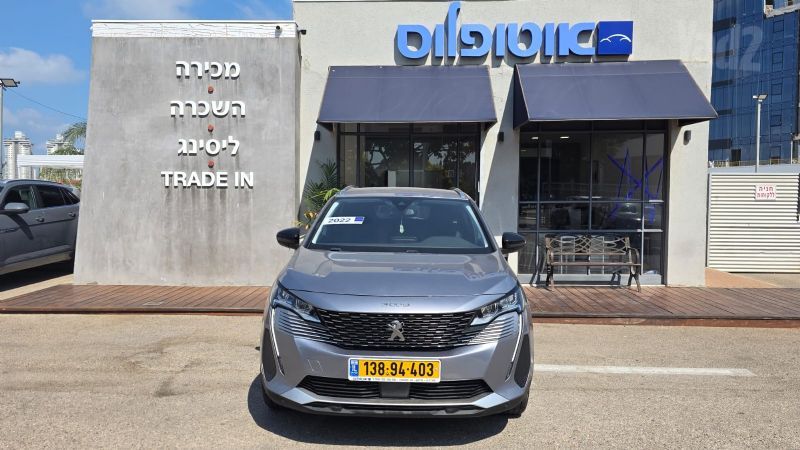 פיג'ו 3008