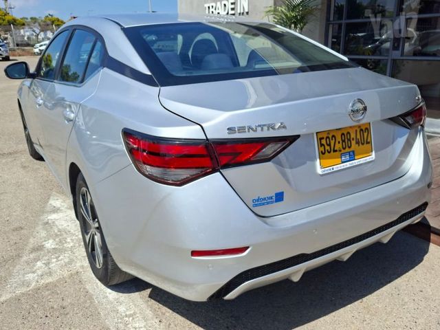 ניסאן סנטרה