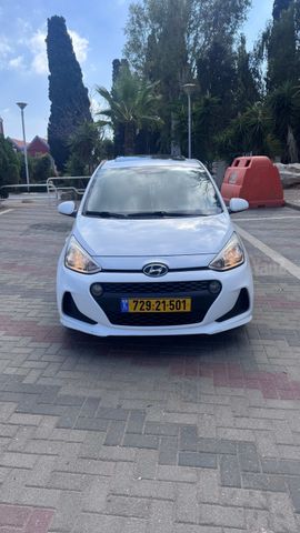 יונדאי i10