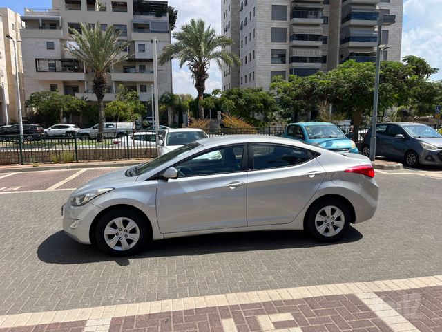 יונדאי I35
