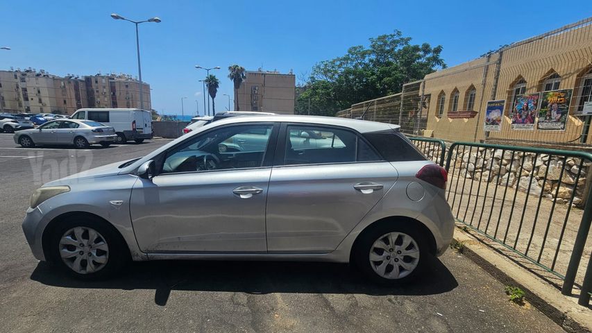 יונדאי i20