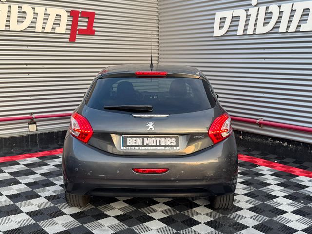פיג'ו 208
