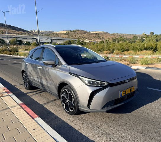 מודעת רכב ג׳ילי Geometry C 1