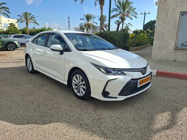 מודעת רכב טויוטה קורולה