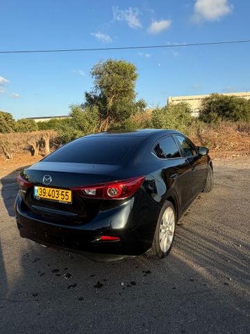 מאזדה 3