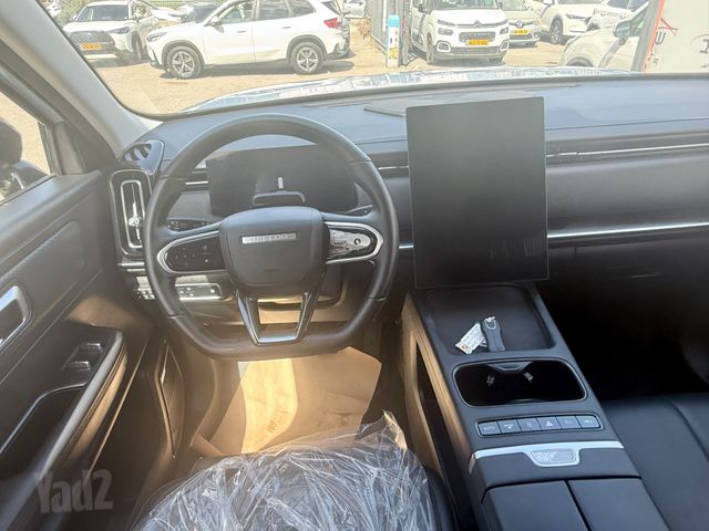 ג'אקו J7