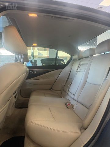 אינפיניטי Q50
