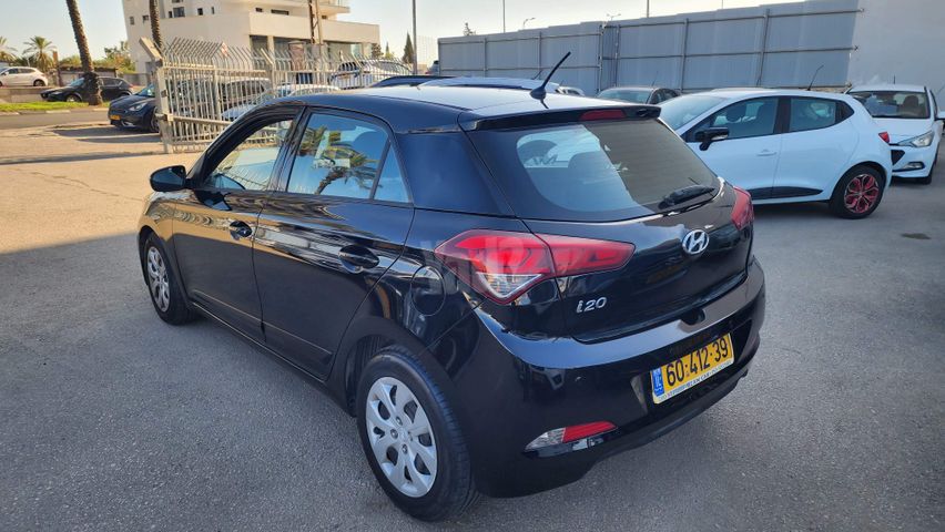 יונדאי i20