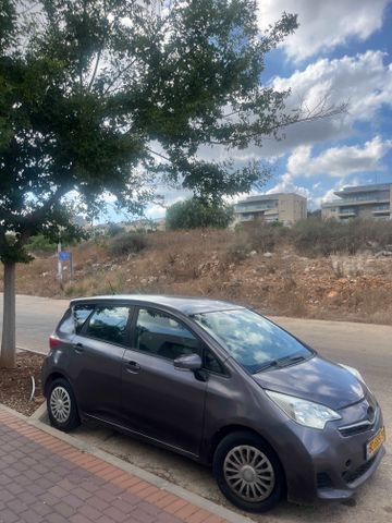 מודעת רכב טויוטה ורסו-S