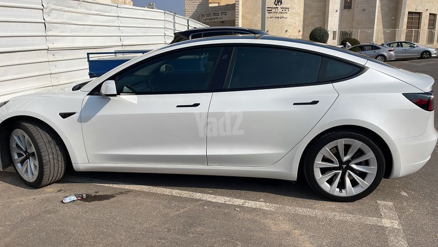 טסלה מודל 3