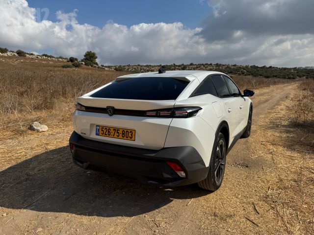 פיג'ו 408