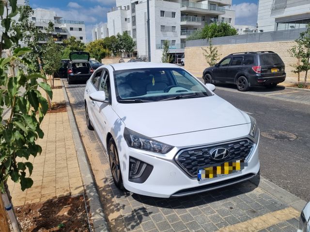 מודעת רכב יונדאי איוניק