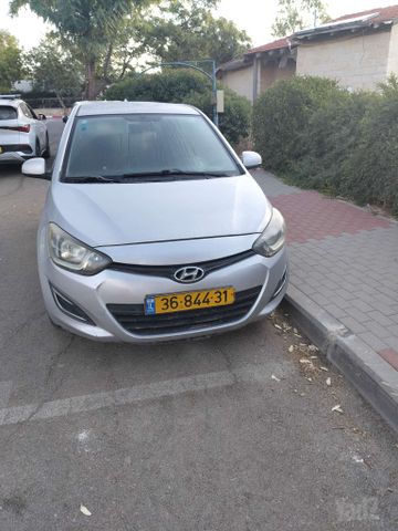 יונדאי i20