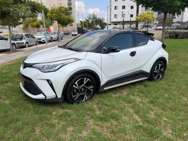 טויוטה C-HR