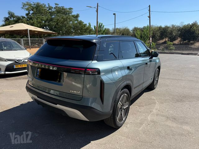 ג'אקו J7