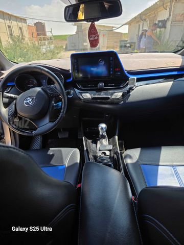 טויוטה C-HR