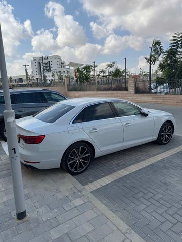 אאודי A4