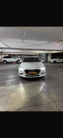 מודעת רכב מאזדה 3