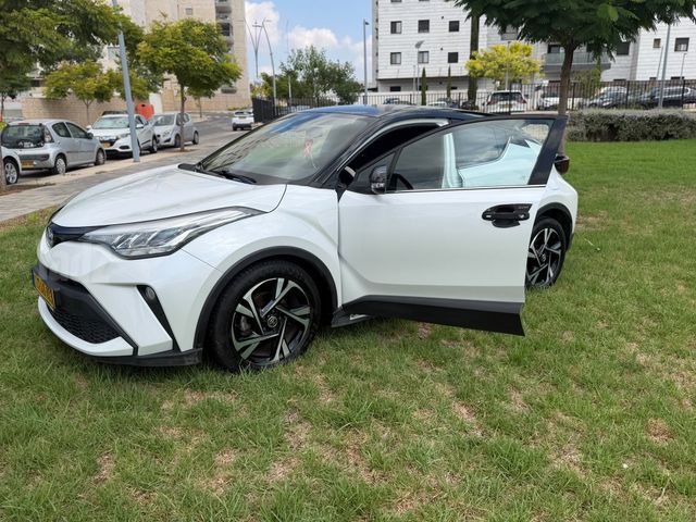 טויוטה C-HR