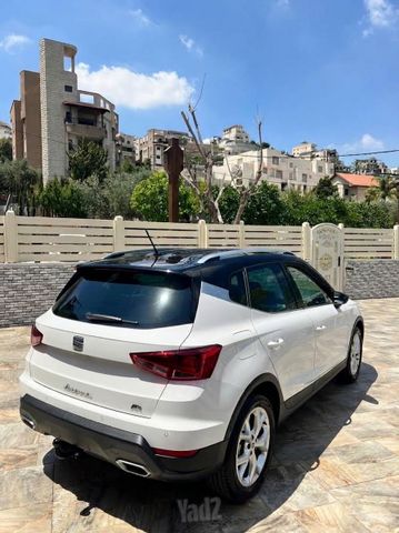 מודעת רכב סיאט ארונה