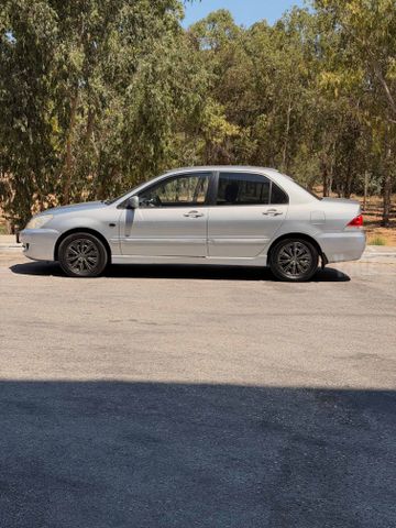 מיצובישי לנסר