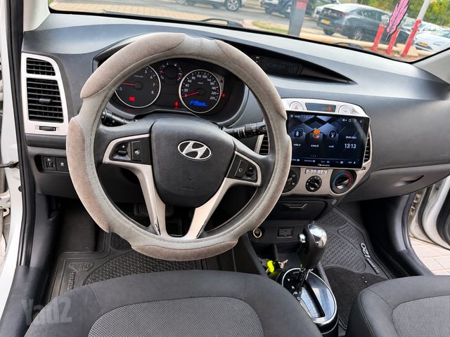 יונדאי i20