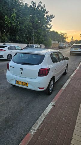 דאצ'יה סנדרו