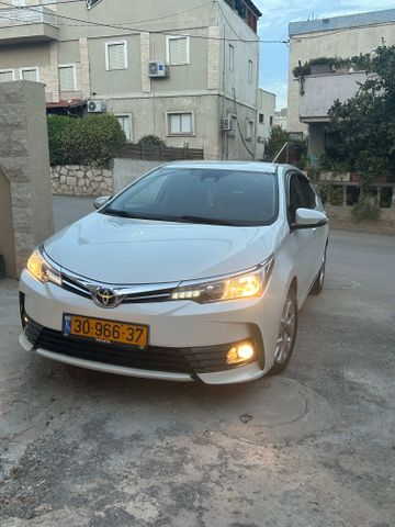טויוטה קורולה