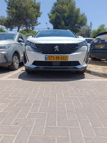 פיג'ו 5008