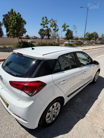 מודעת רכב יונדאי i20